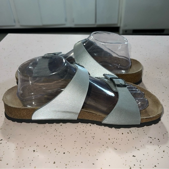 Birkenstock papillio metallic Line Pattern silver 260 sandals Women’s Sz 9 - Picture 8 of 12